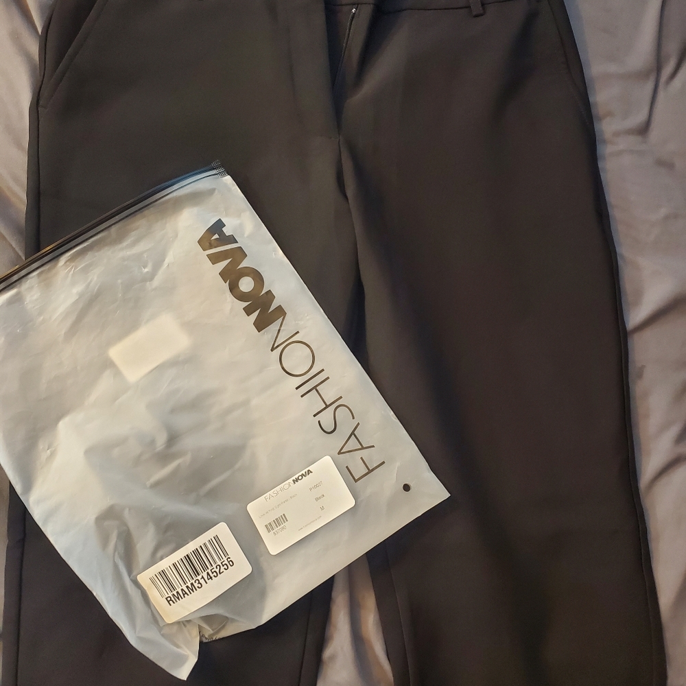 Black fashion nova slacks, size medium